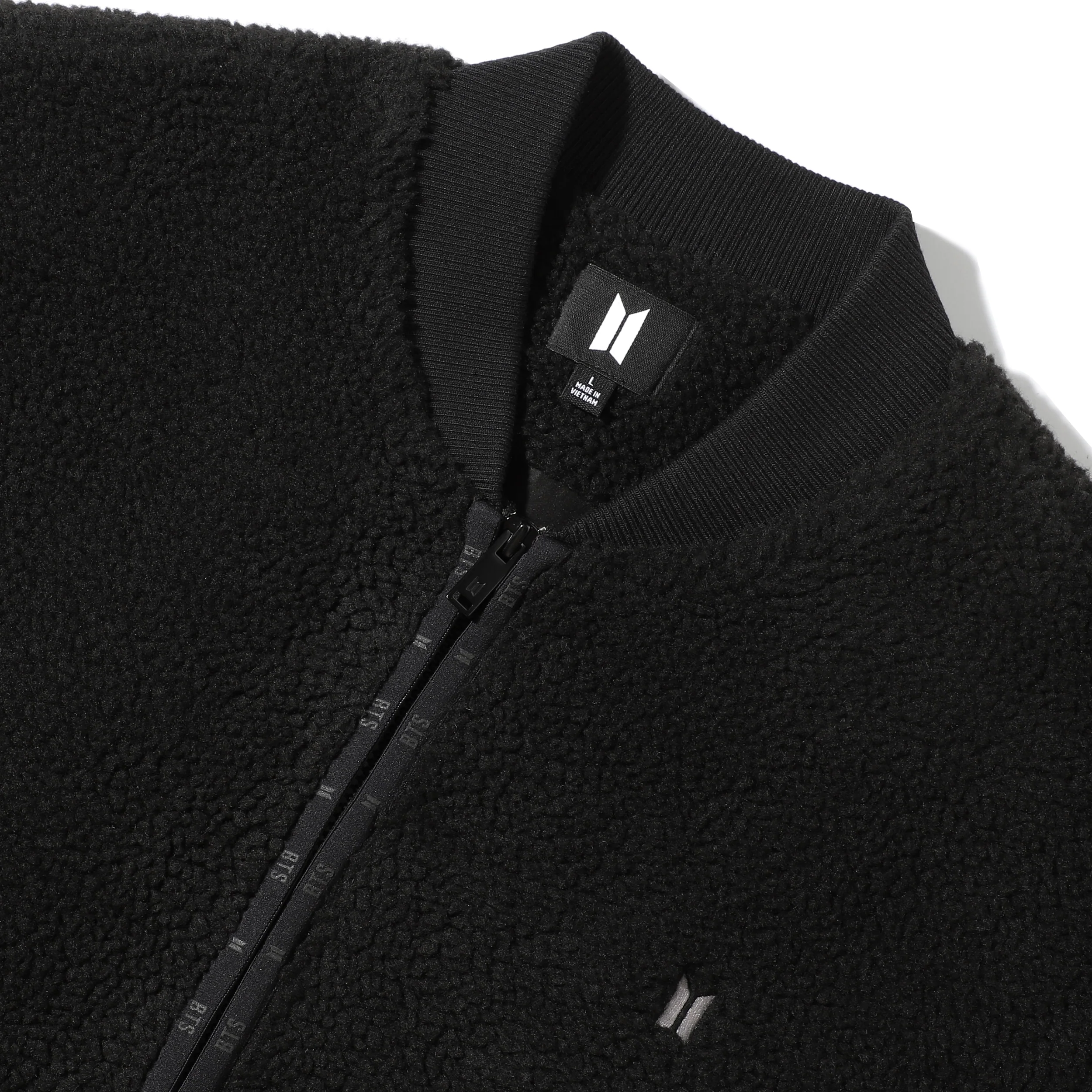 BTS - MIC DROP - Bomber Jacket (Black) - Image 3