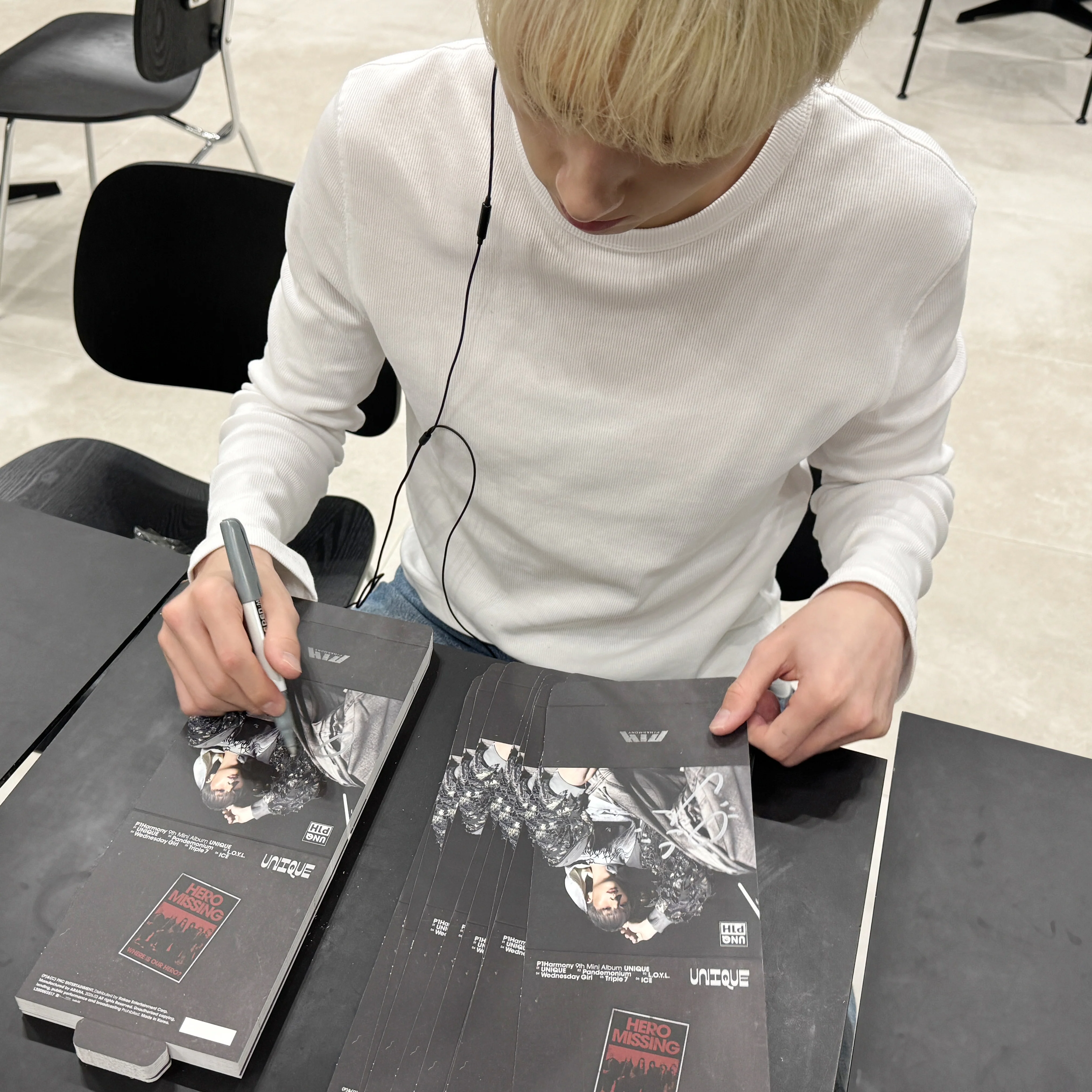 [Signed] P1Harmony - UNIQUE (Compact) (Random) - Image 4